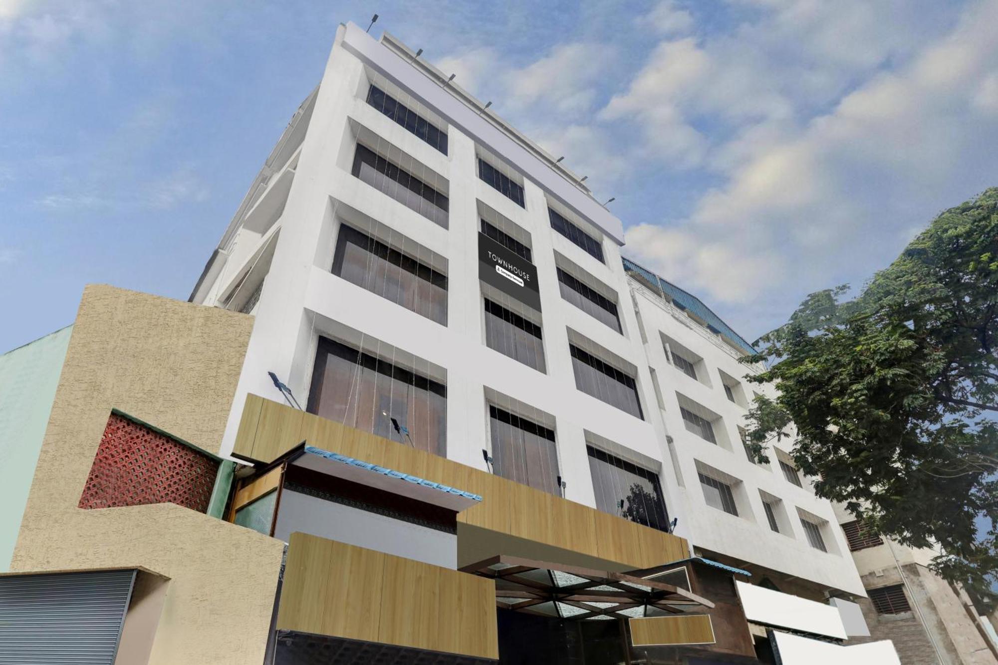 Townhouse Eluru Otel Dış mekan fotoğraf
