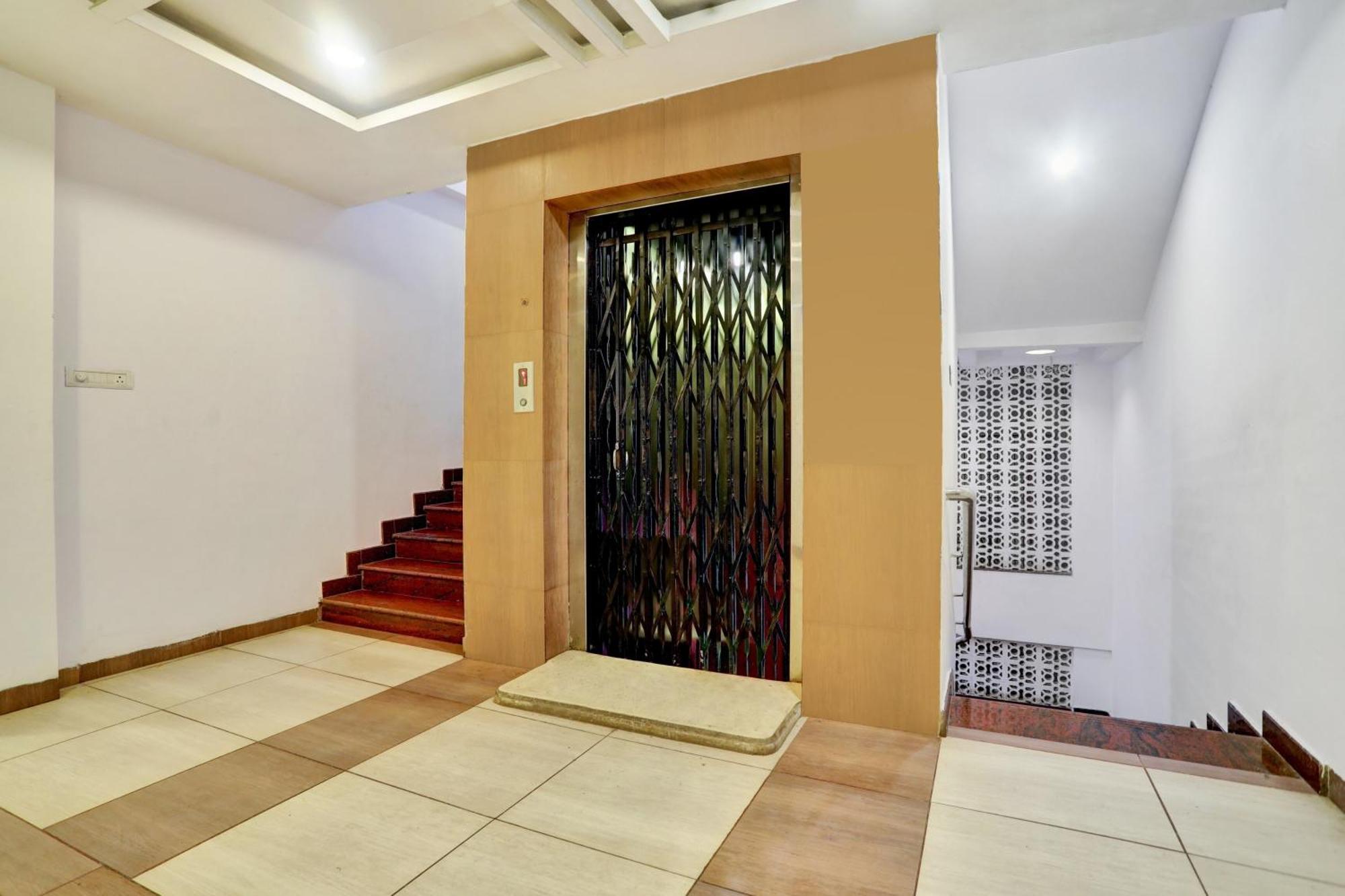 Townhouse Eluru Otel Dış mekan fotoğraf