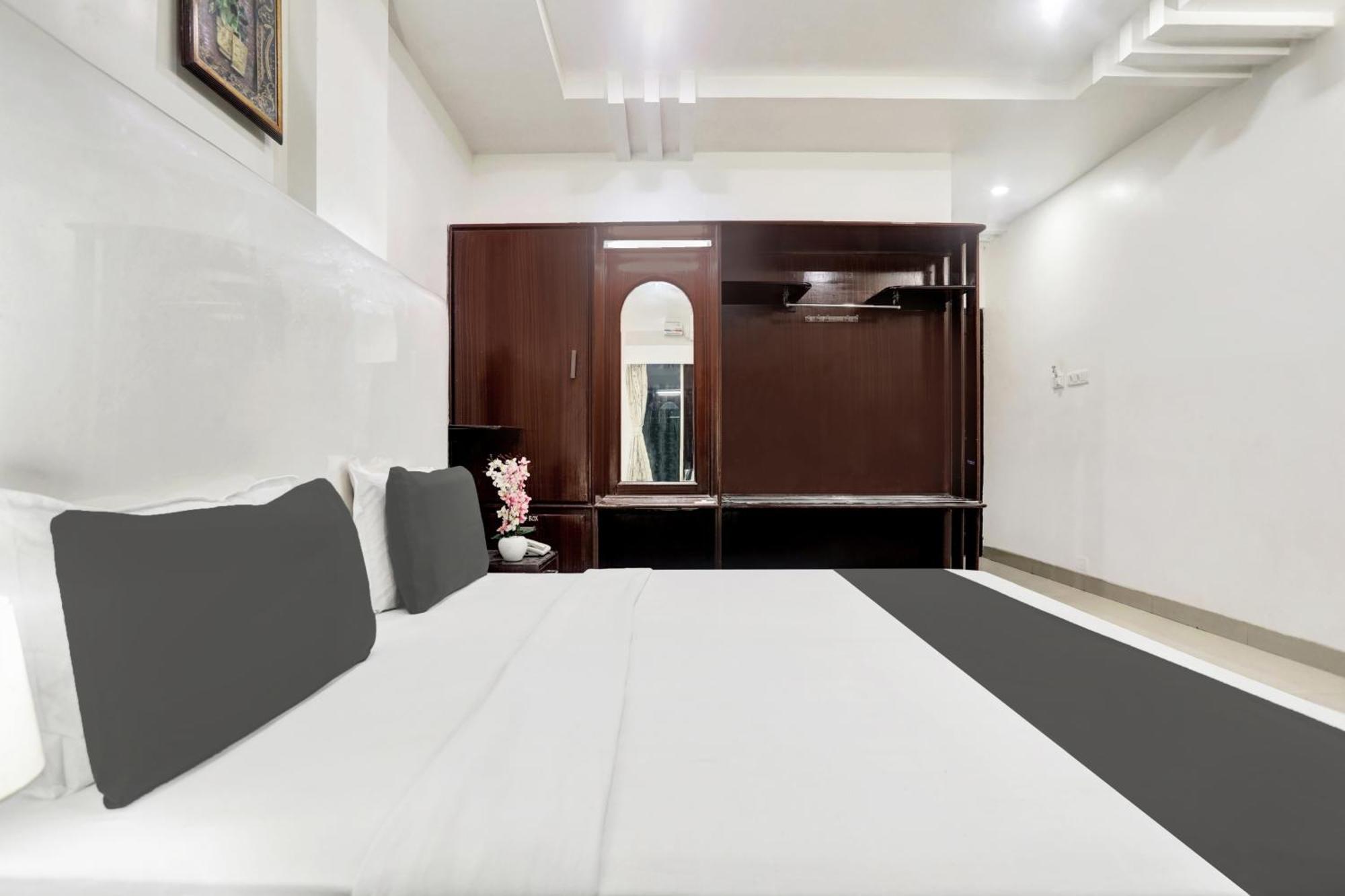 Townhouse Eluru Otel Dış mekan fotoğraf